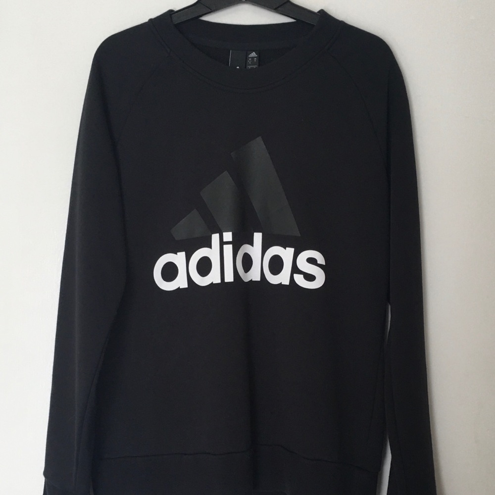 Adidas sweatshirt size M